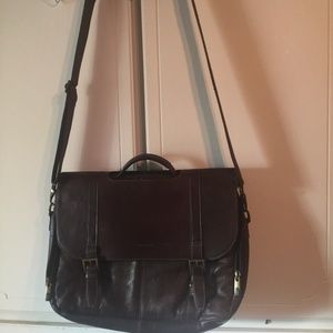 Samsonite Colombian Leather Flapover Case